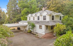 2300 CHILDS Rd, LakeOswego, OR 97034