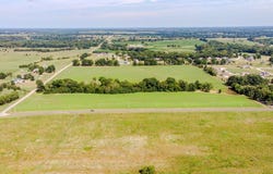 N Vansant Road, Clinton, MO 64735