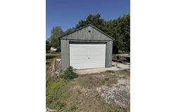 305 Spring Street, Hedrick, IA 52563