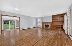 9470 Mortenview Drive, Taylor, MI 48180
