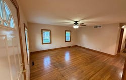 202 Dewey Avenue, Washington, IN 47501