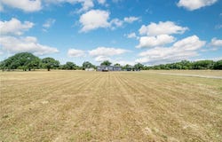 8938 OLD HIGHWAY ROAD, Calvert, TX 77837