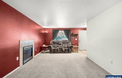 712 Main St, Dayton, OR 97114-0000