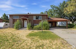 572 W 1680 Dr N, Clinton, UT 84015