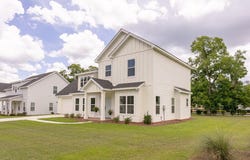 100 Farmington Hills Dr, Thomasville, GA 31792