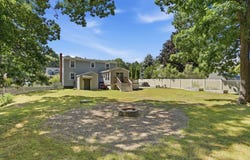 60 Bellflower Rd, Billerica, MA 01821