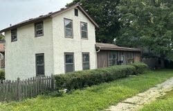 404 E 9th Street, Lockport, IL 60441