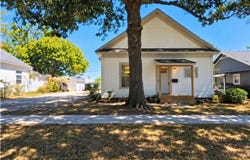 413 S Wright Street, Siloam Springs, AR 72761