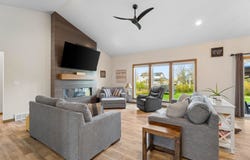 1575 BRAYDEN Lane, DE PERE, WI 54115