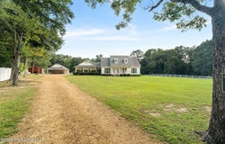 2111 Old Brookhaven Road, Summit, MS 39666