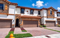 16605 SW 42nd Way, Miami, FL 33185