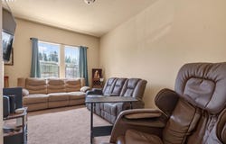 459 LYDIA St, Yoncalla, OR 97499