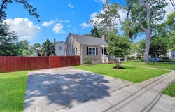 20 Whitman Avenue, Islip, NY 11751