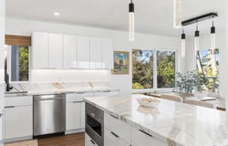 371 Longden Ln, Solana Beach, CA 92075