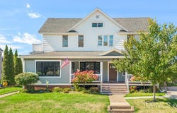706 Bay Street, Escanaba, MI 49829