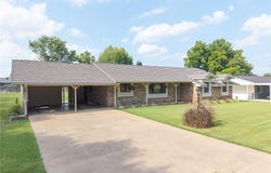 1206 D ST, Barling, AR 72923