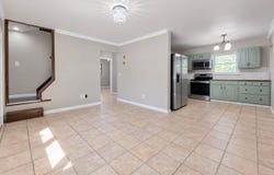 1065 Udall Rd, Bay Shore, NY 11706