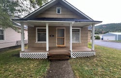 402 W Mullan Ave, Kellogg, ID 83837