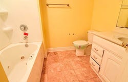 688 Overlook Dr, Monroeville, AL 36460