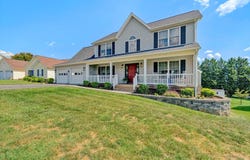 153 Laurel Ridge Dr, Roanoke, VA 24019