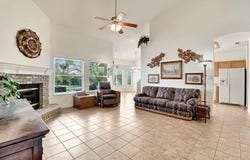 5018 W Modoc, Visalia, CA 93291