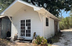 499 Hickory Creek Road, Bellville, TX 77418