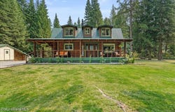 701 E Settlement Rd, Priest River, ID 83856