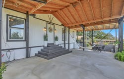 599 County Rd 475, Luling, TX 78648