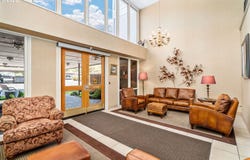 45 EAGLE CREST Dr, LakeOswego, OR 97035