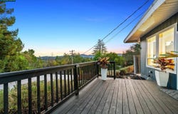 11 Las Palomas, Orinda, CA 94563