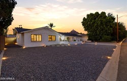 1708 E MCLELLAN Boulevard, Phoenix, AZ 85016