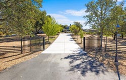 434 Alexander Valley Road, Healdsburg, CA 95448