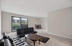 1275 E Baldwin Lane, Palatine, IL 60074