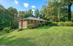 5400 LEWISBERRY Road, DOVER, PA 17315