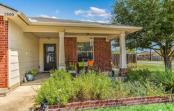 2800 Tyler Ln, Taylor, TX 76574