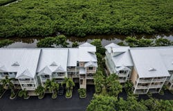 3228 MANGROVE POINT Drive, RUSKIN, FL 33570