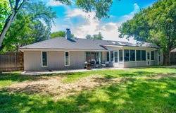 206 Navasota Dr, Plainview, TX 79072
