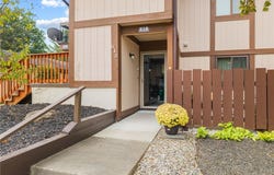818 Kirkwall Drive, Copley, OH 44321