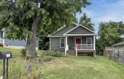 258 E 39th St, Buena Vista, VA 24416