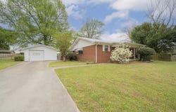 729 S Walnut, Winnsboro, TX 75494