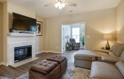 100 CAMDEN CIR, LA PLATA, MD 20646