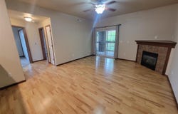 1820 W Benton St #301, IowaCity, IA 52246