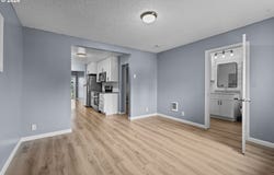 1102 COWLITZ Way, Kelso, WA 98626