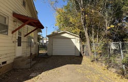 715 W Davis Street, Memphis, TX 79245