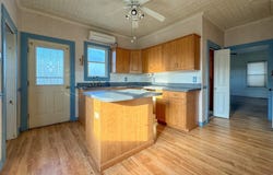 34 Smithfield Rd, Woonsocket, RI 02895