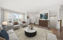72 Nicholas Drive E, Des Plaines, IL 60016