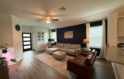 204 Longbridge Dr, Hutto, TX 78634