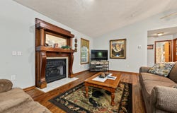 1533 Honey Bee Cove Way, Pigeon Forge, TN 37863