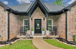 1002 Ouichita St, Carthage, TX 75633