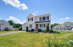 30 Gianna Drive, Cranston, RI 02921